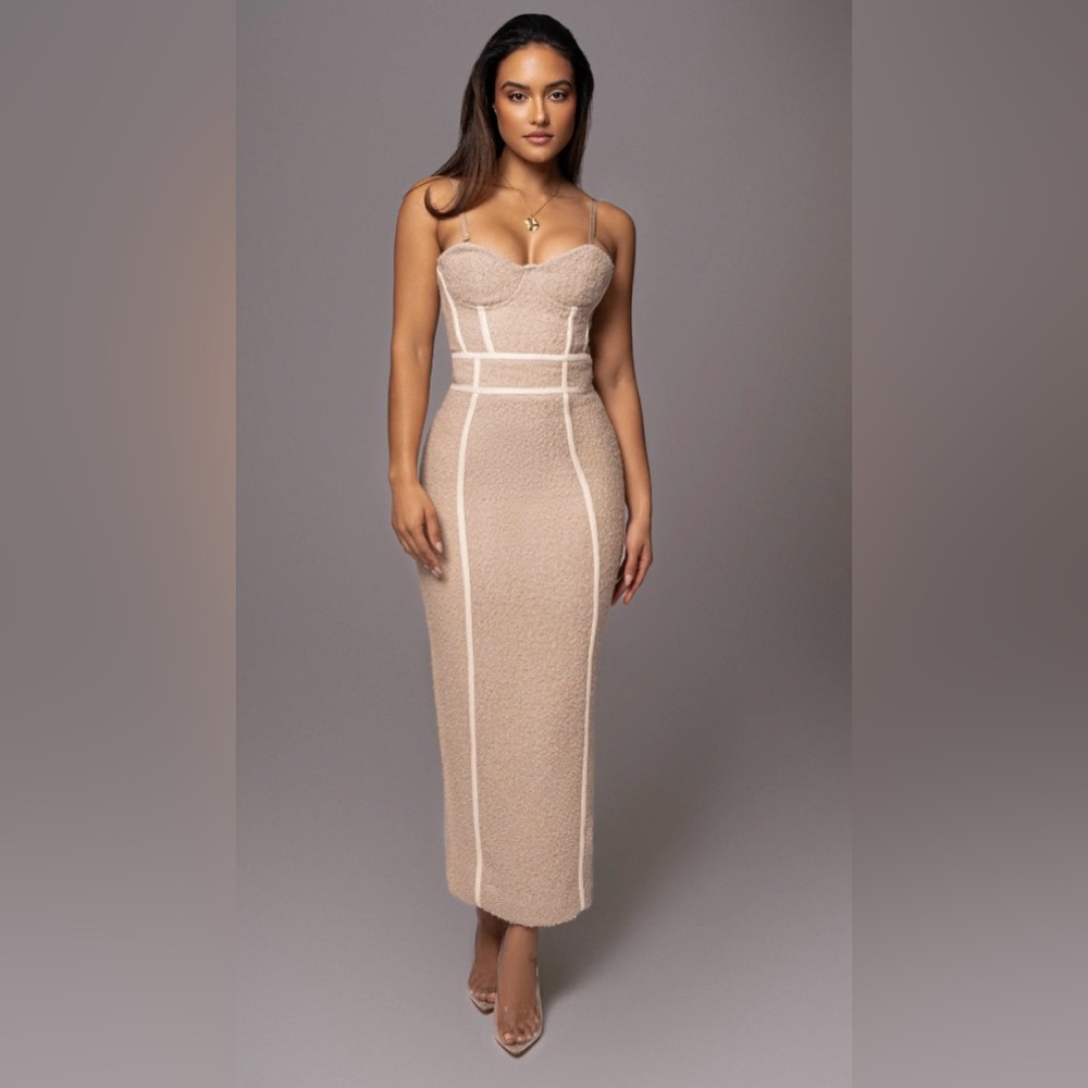 JLUXLABEL Long Cream Teddy Coat with Contrast Trim, skirt nd top included - Picture 2 of 16